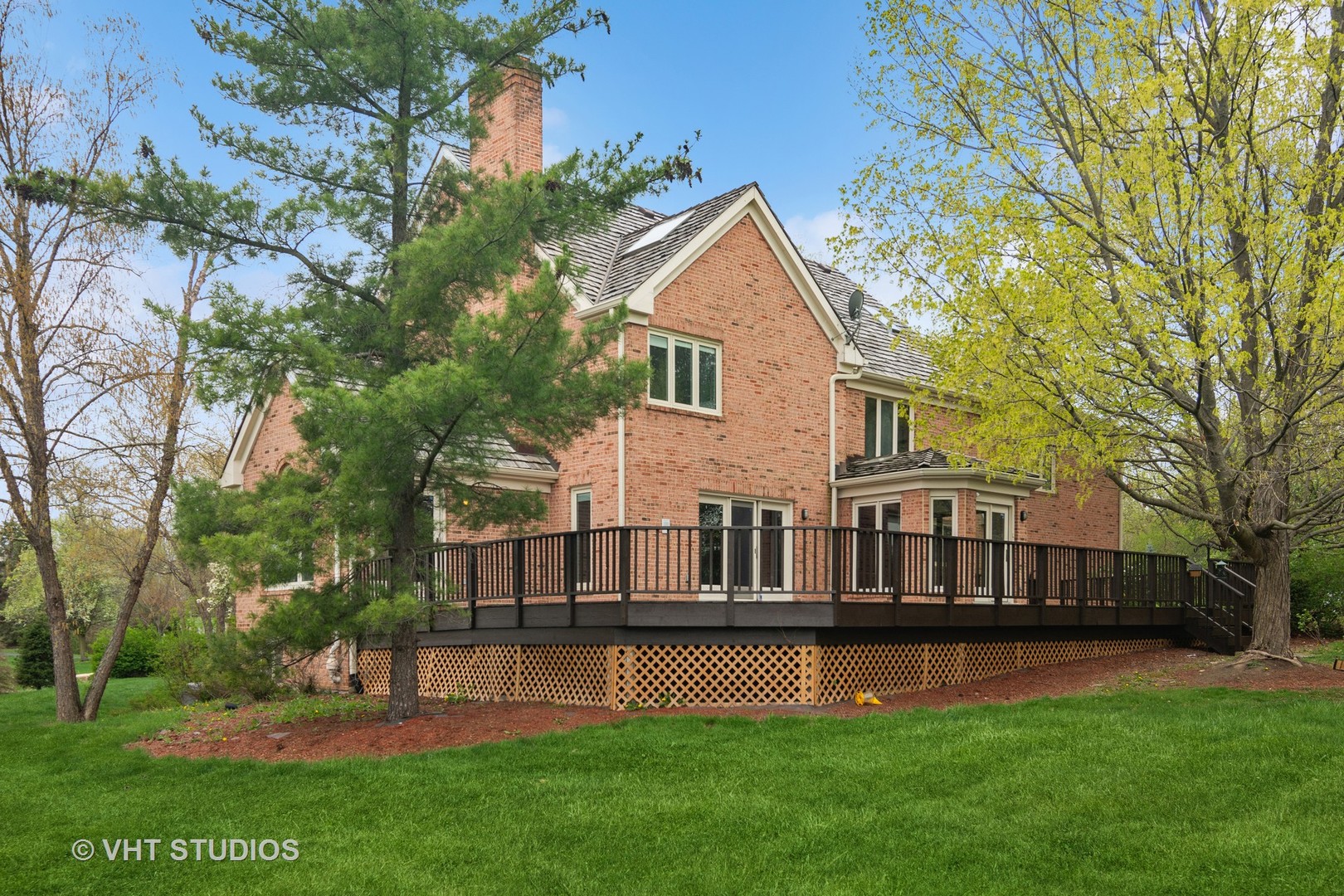 3936 Lakeview Court
