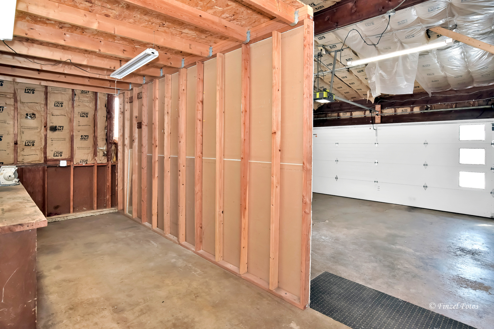 1115 Manhatas Trail