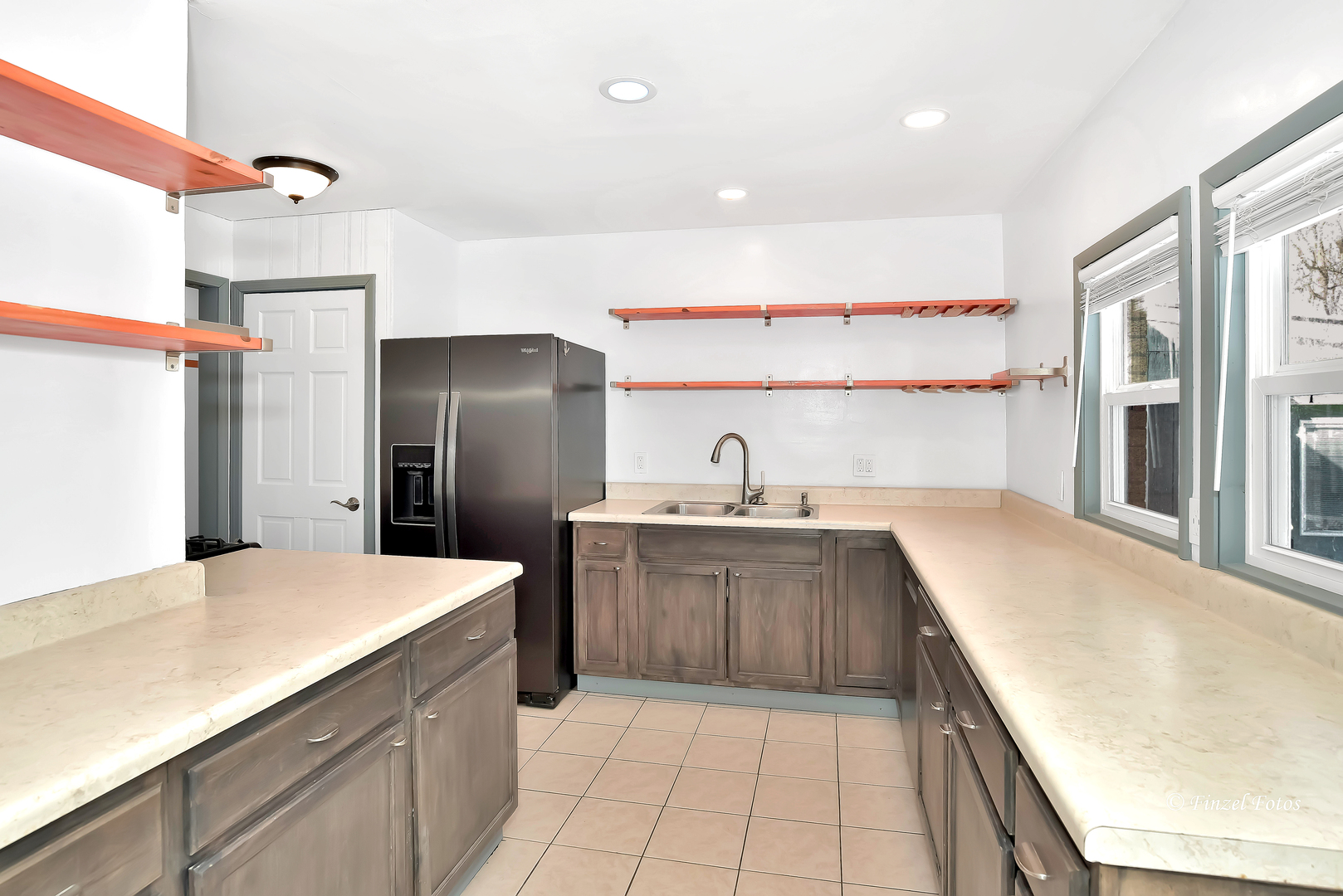 1115 Manhatas Trail