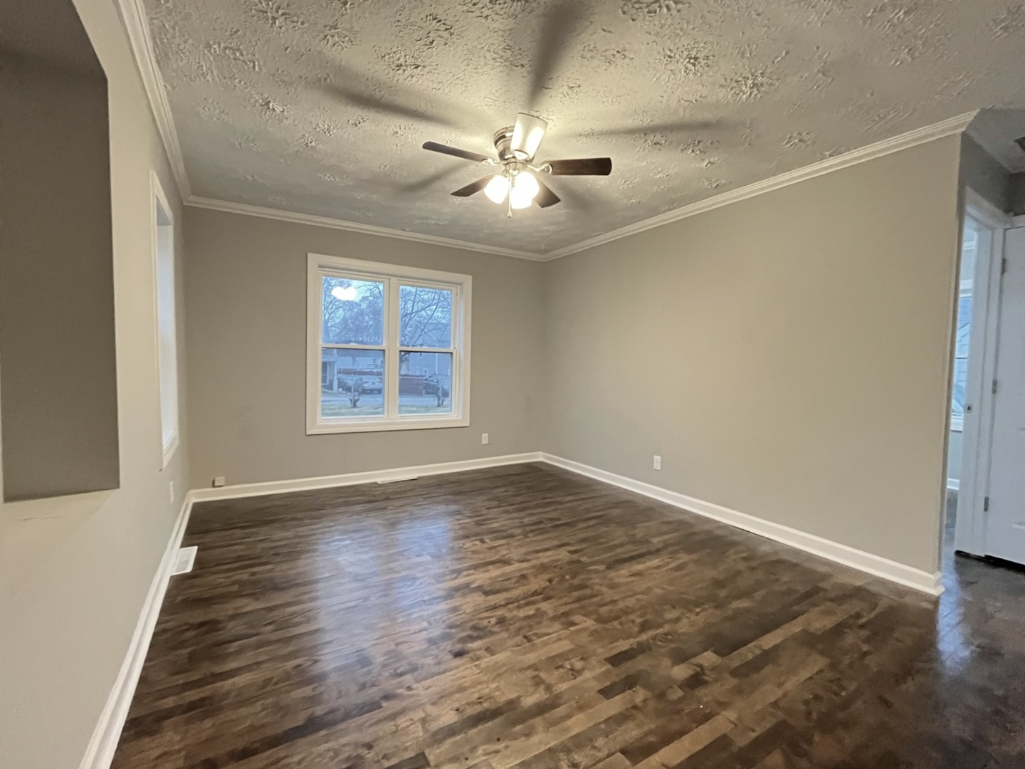 901 FLINTWOOD Court