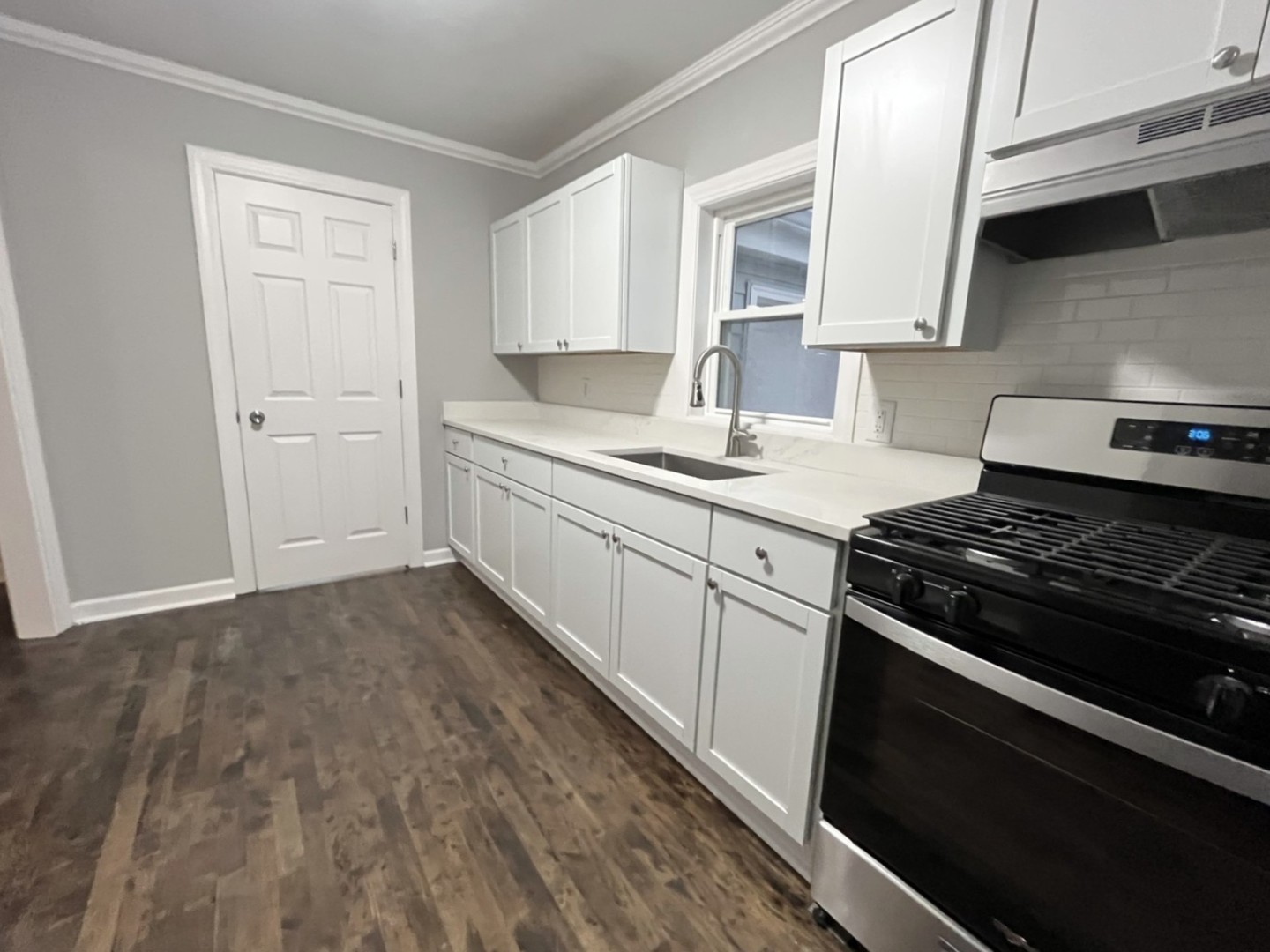 901 FLINTWOOD Court