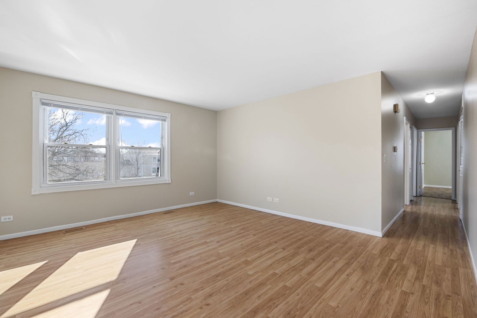 302 Somerset Lane Unit: 4