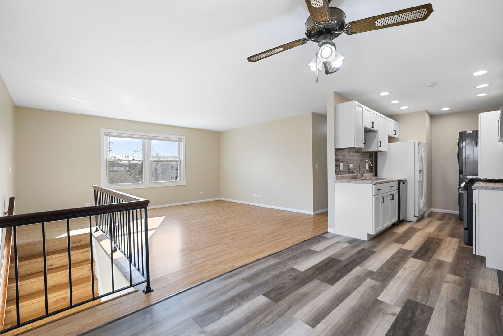 302 Somerset Lane Unit: 4