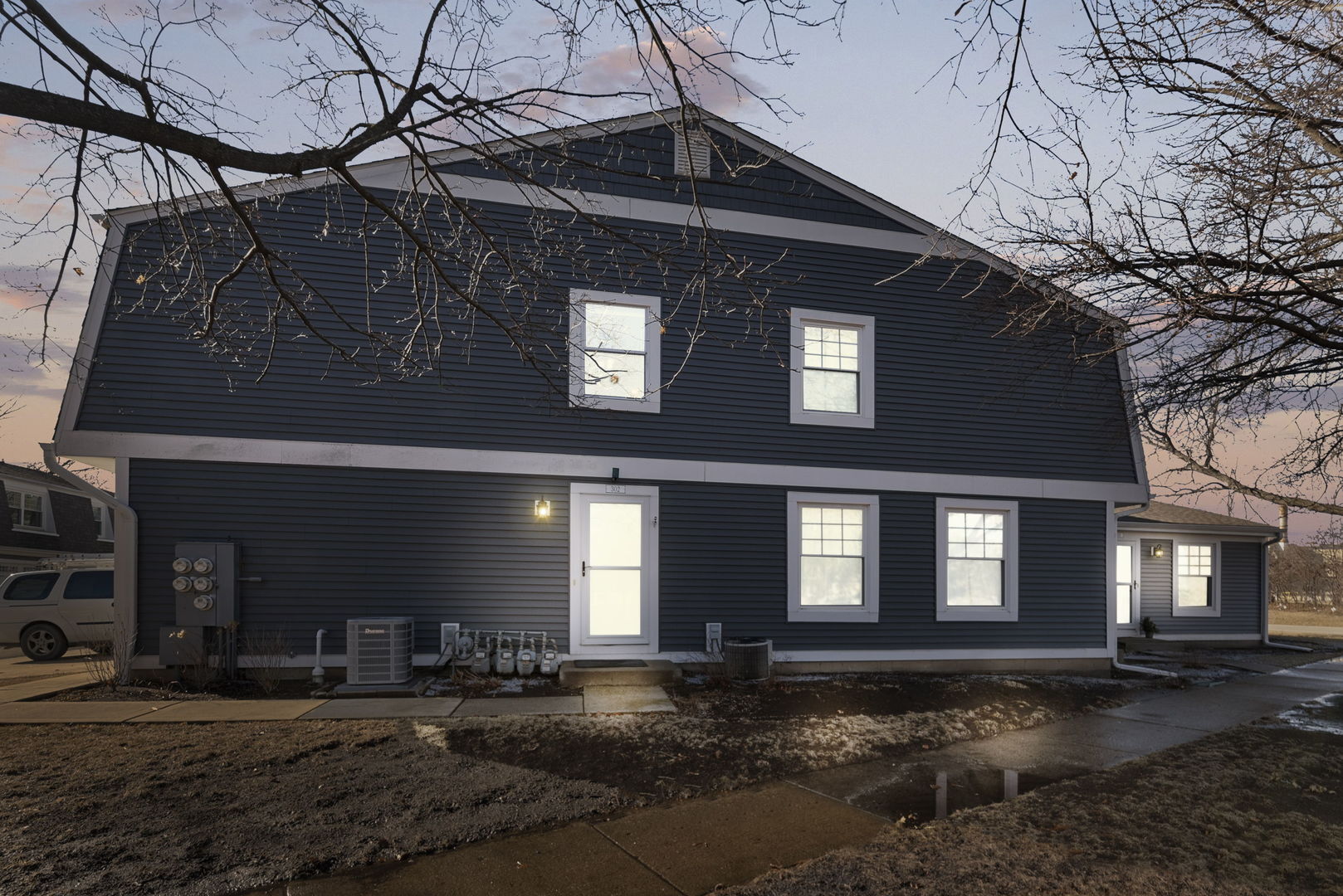 302 Somerset Lane Unit: 4