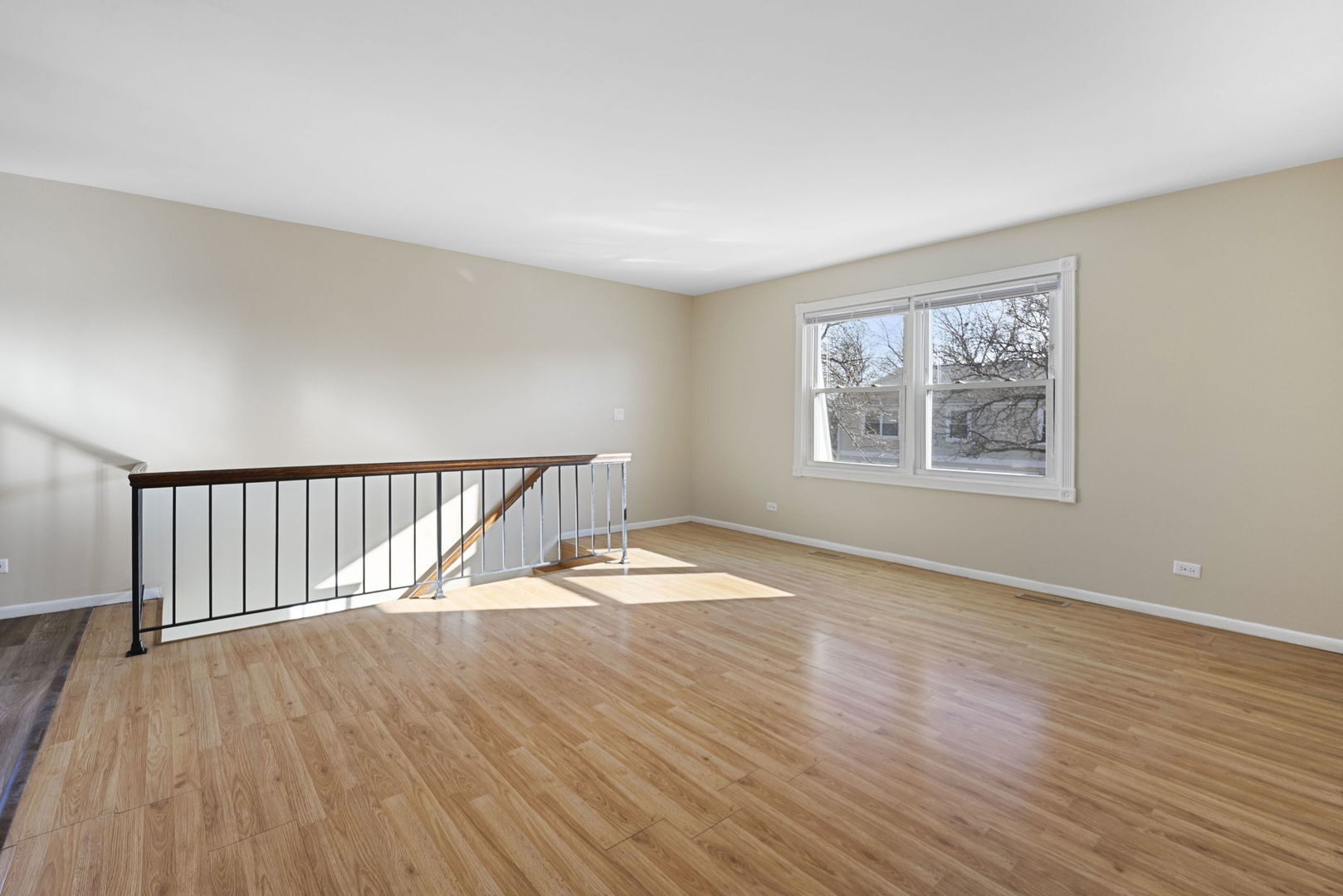 302 Somerset Lane Unit: 4