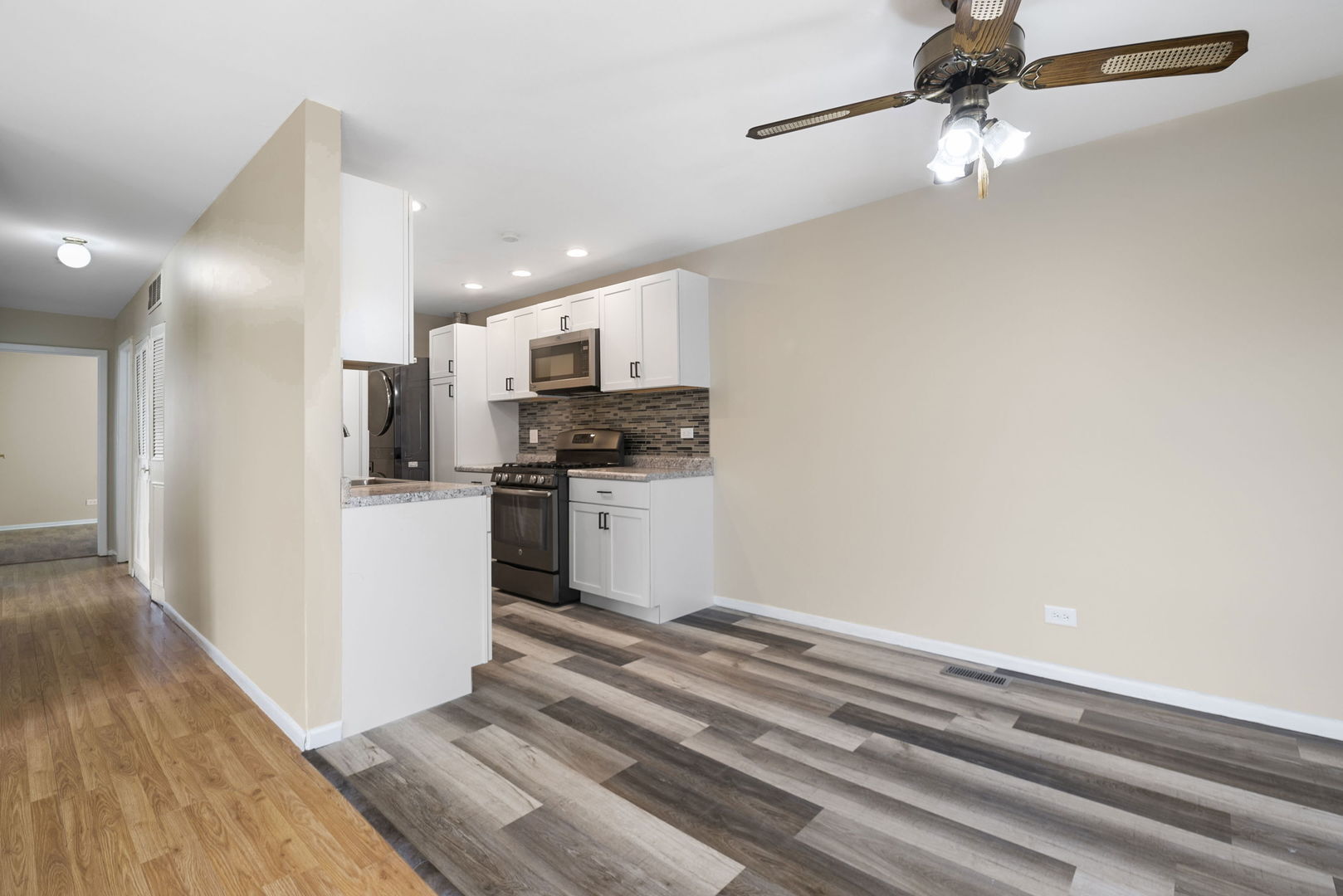 302 Somerset Lane Unit: 4
