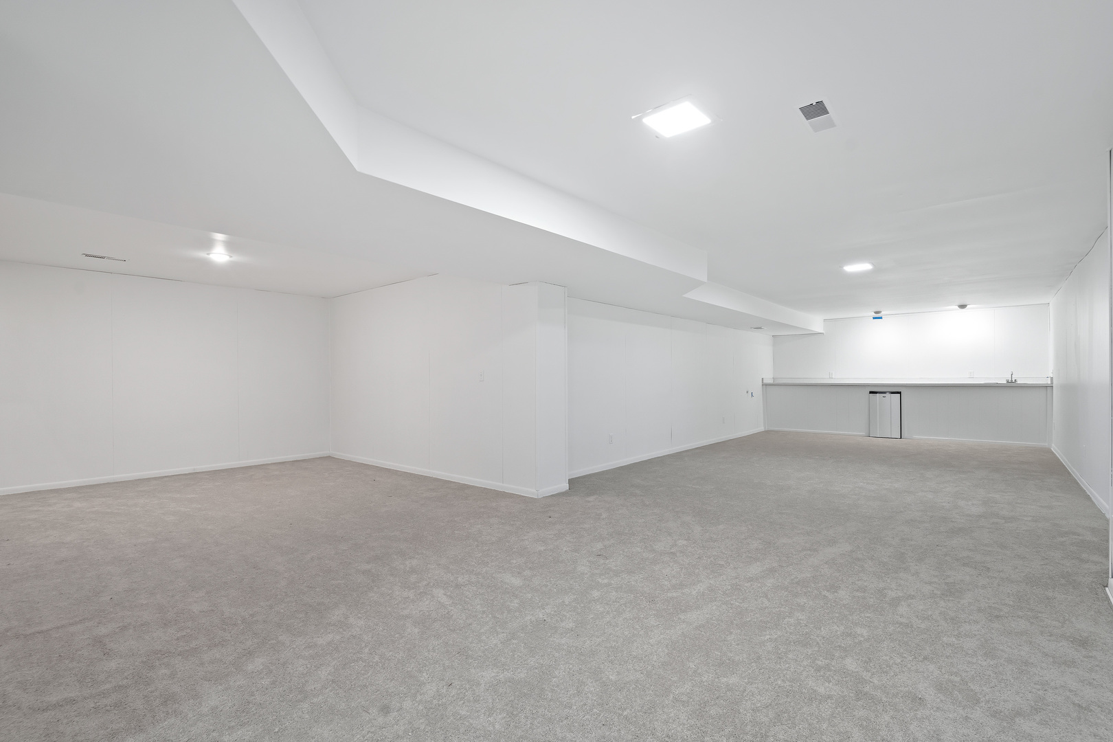 16 S Northampton Drive