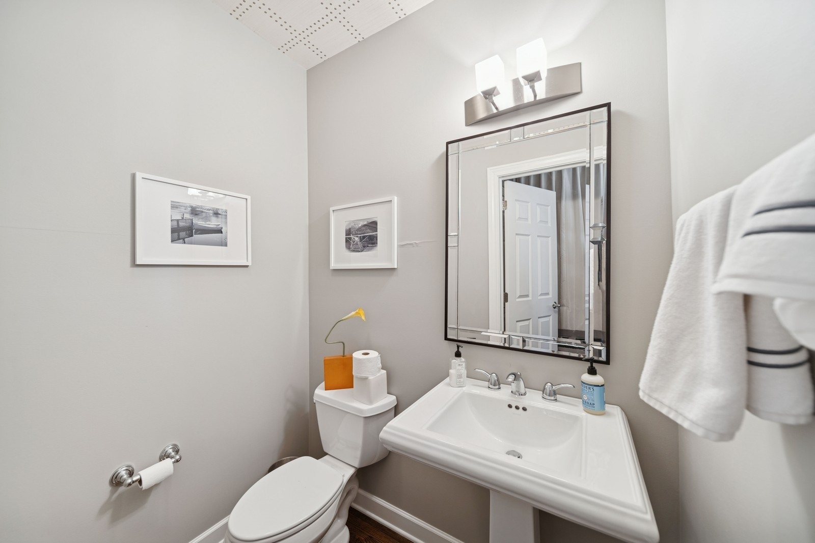 450 W Superior Street