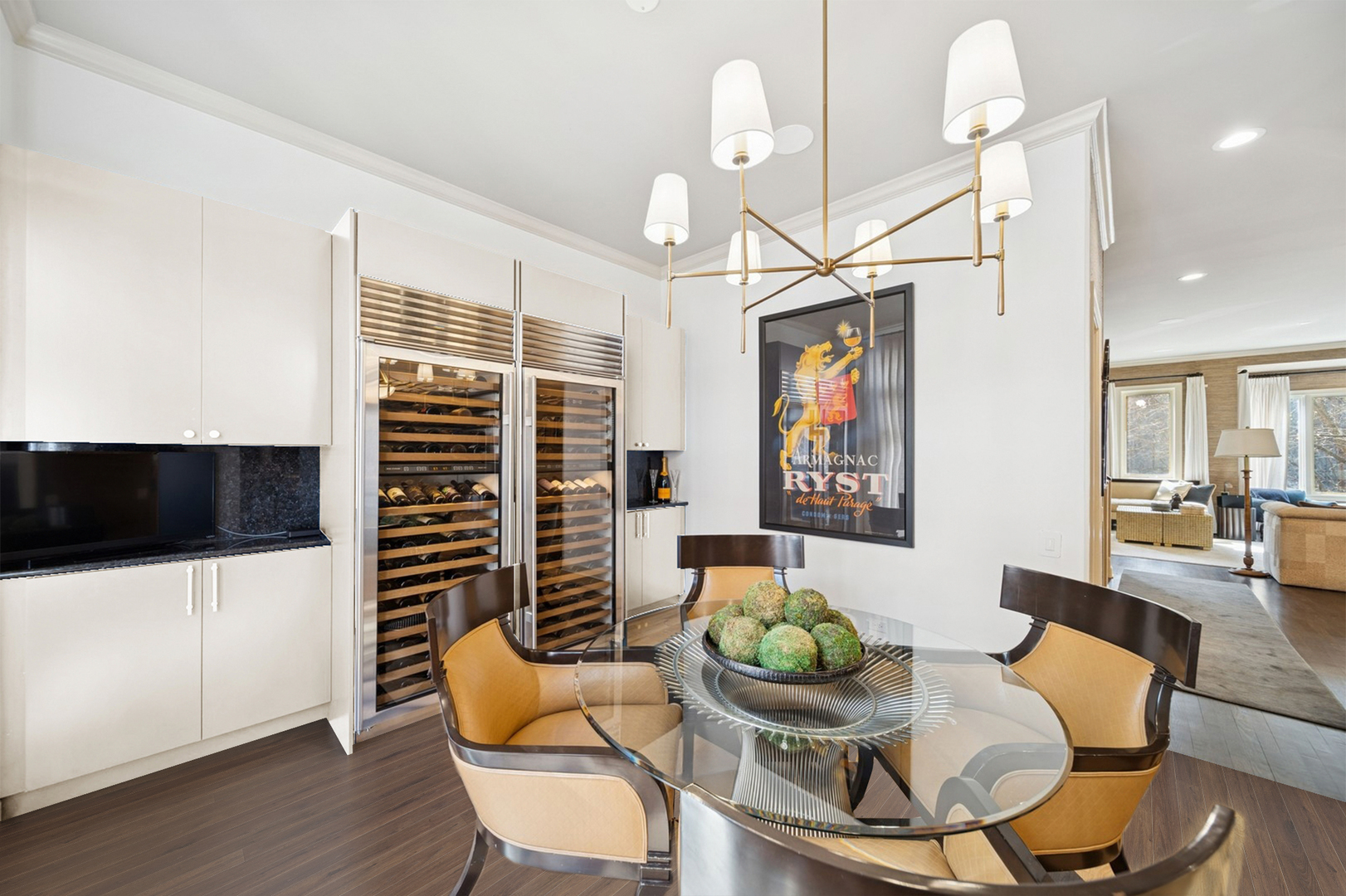 450 W Superior Street