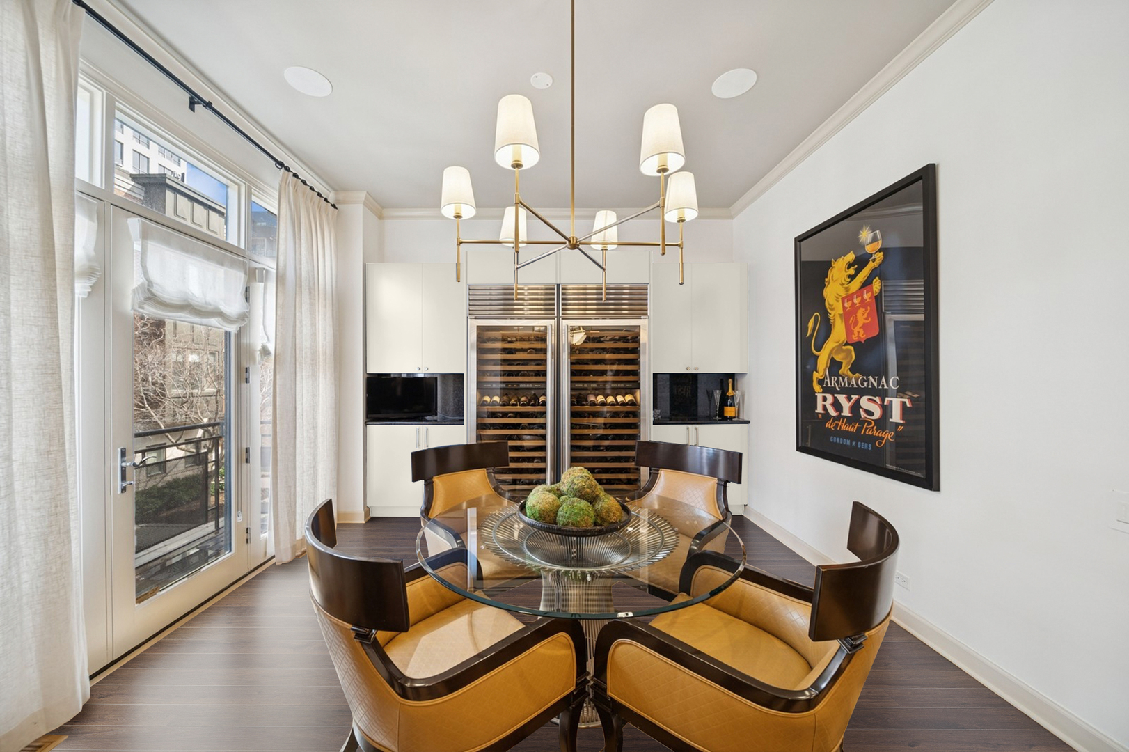 450 W Superior Street