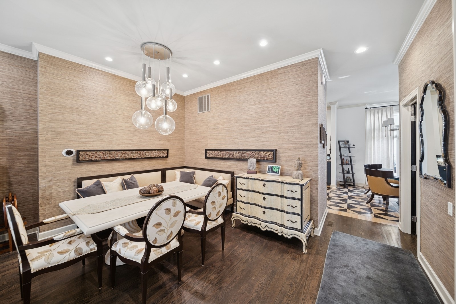 450 W Superior Street