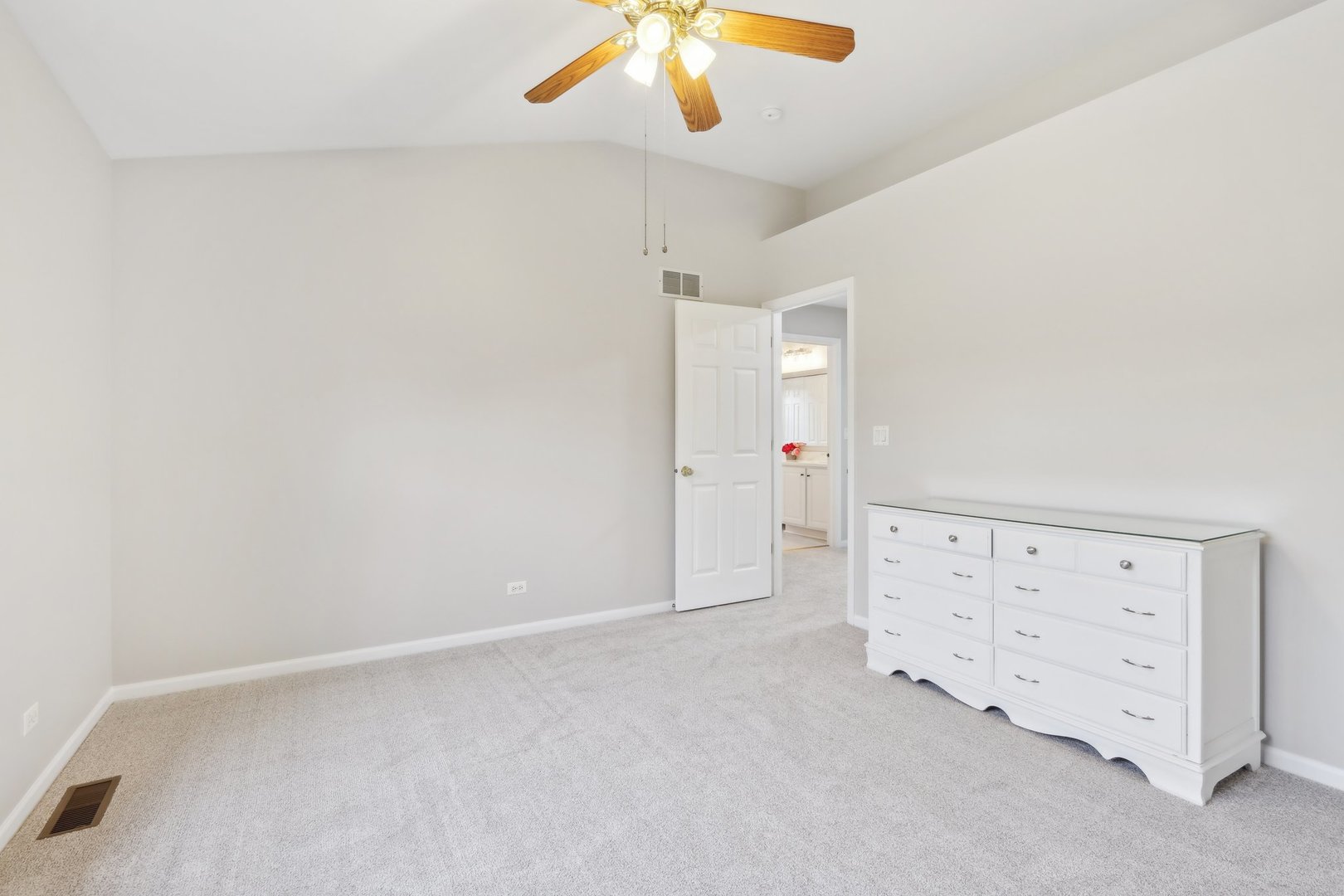 2913 Glenarye Drive