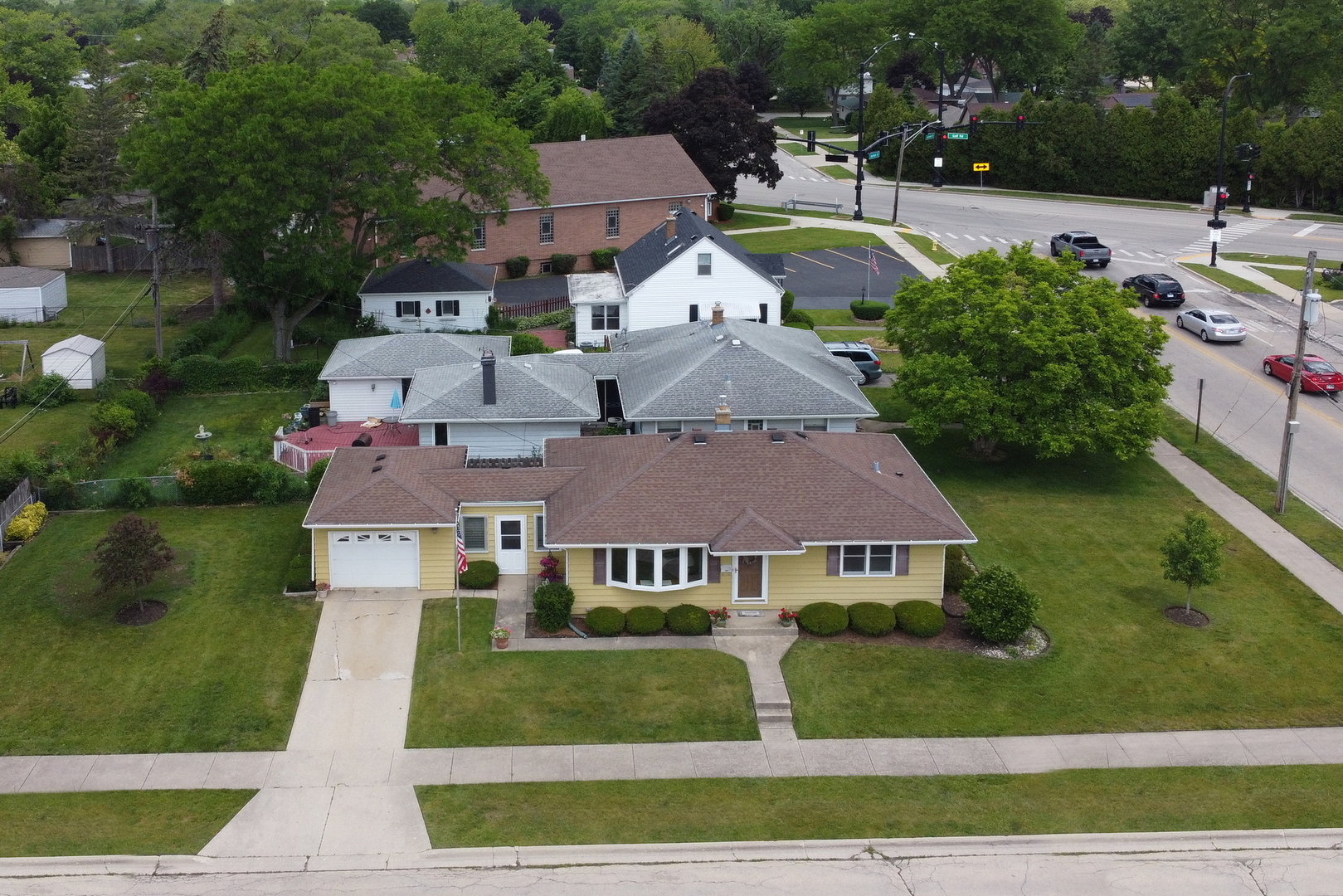 900 Merton Avenue