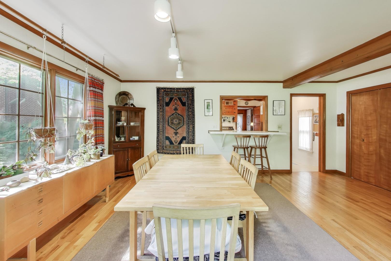 2113 Forestview Road