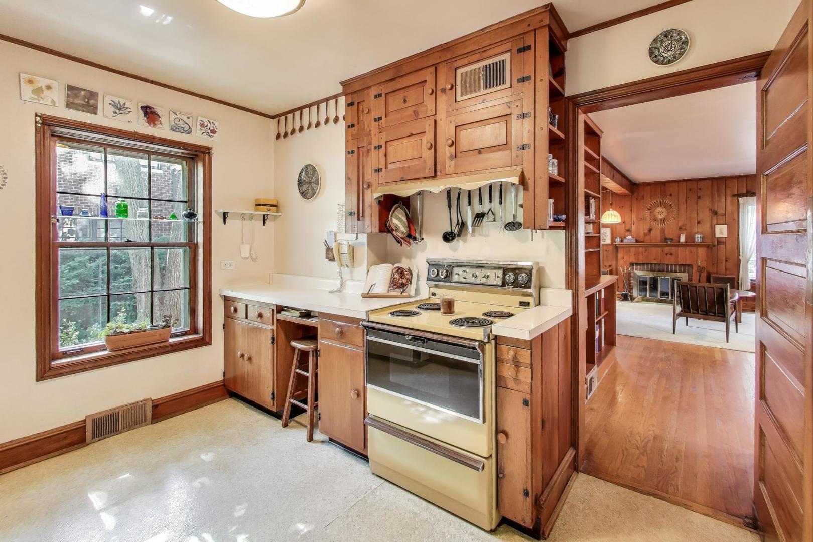 2113 Forestview Road