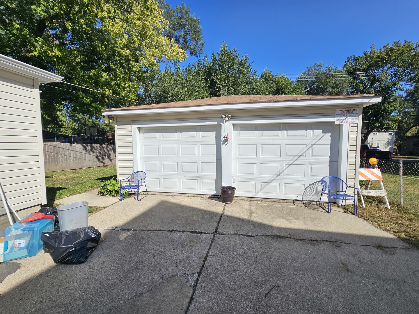 2805 Emmaus Avenue