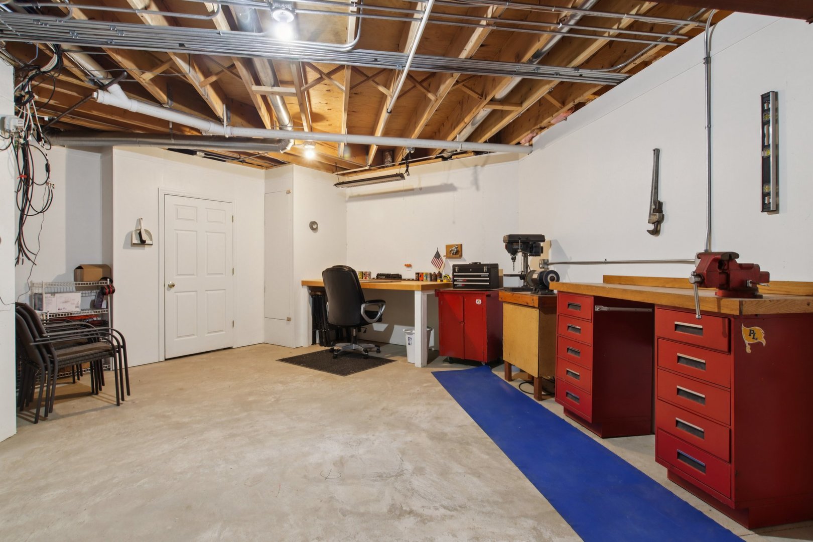 39716 Orchard Bluff Lane