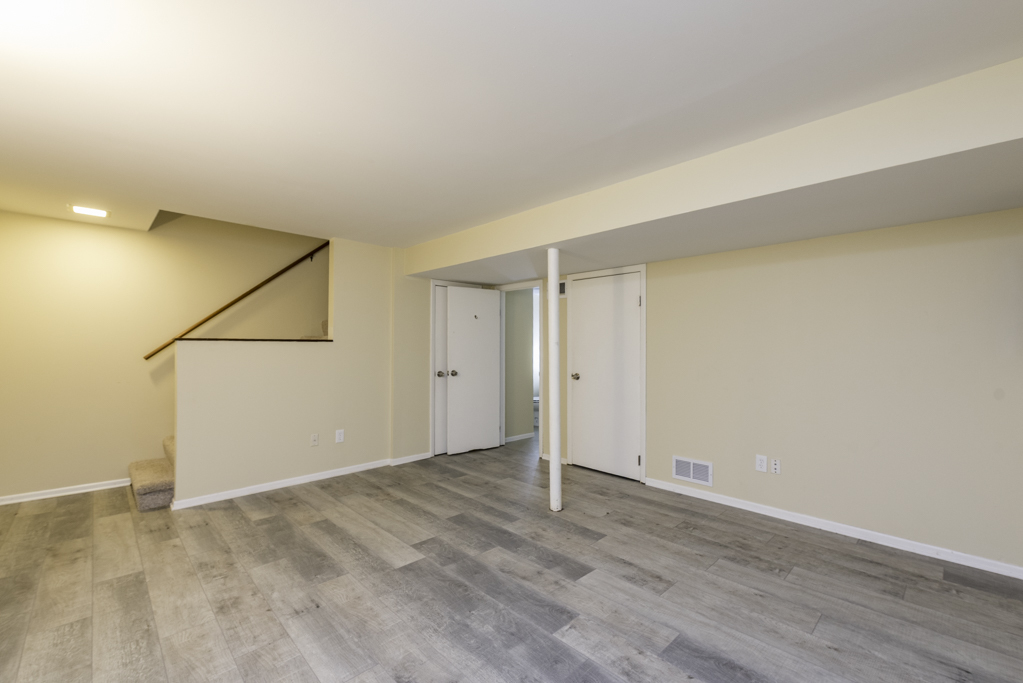 2634 Woodview Court