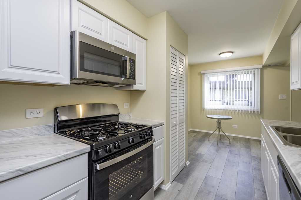 2634 Woodview Court