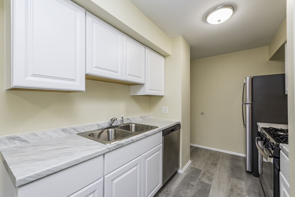 2634 Woodview Court