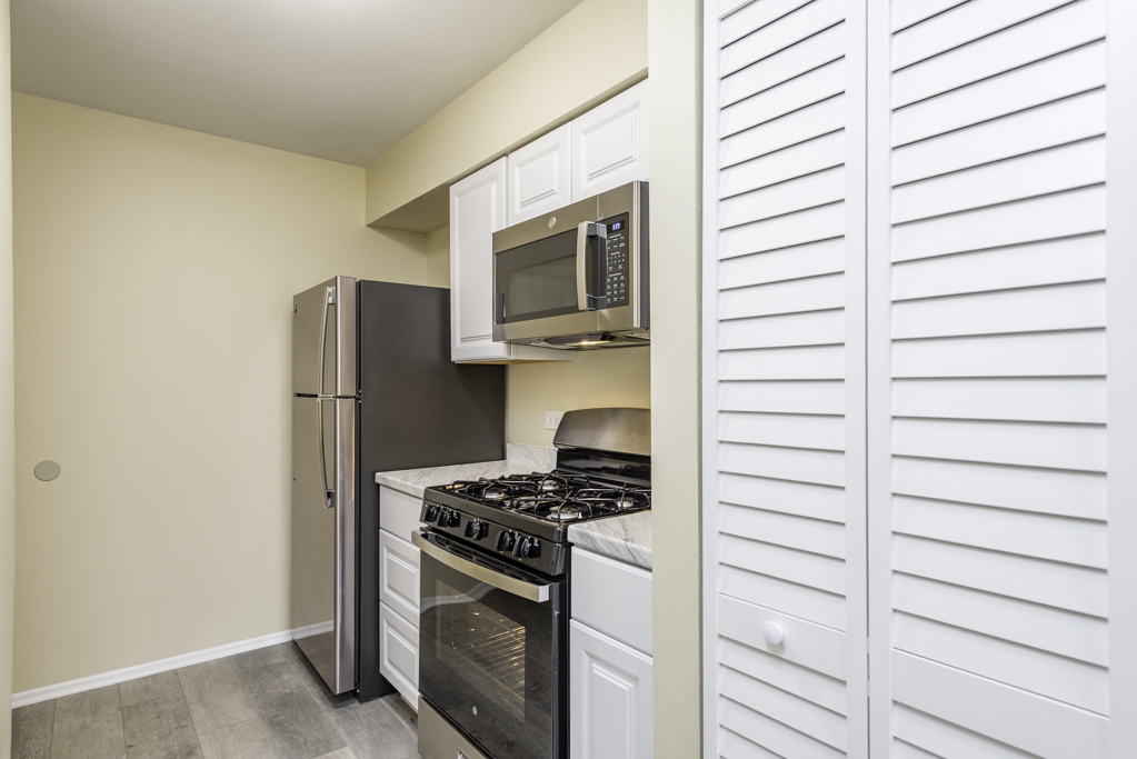 2634 Woodview Court