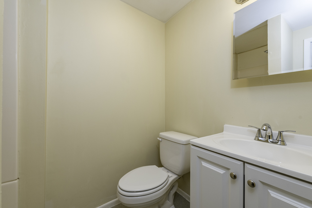 2634 Woodview Court