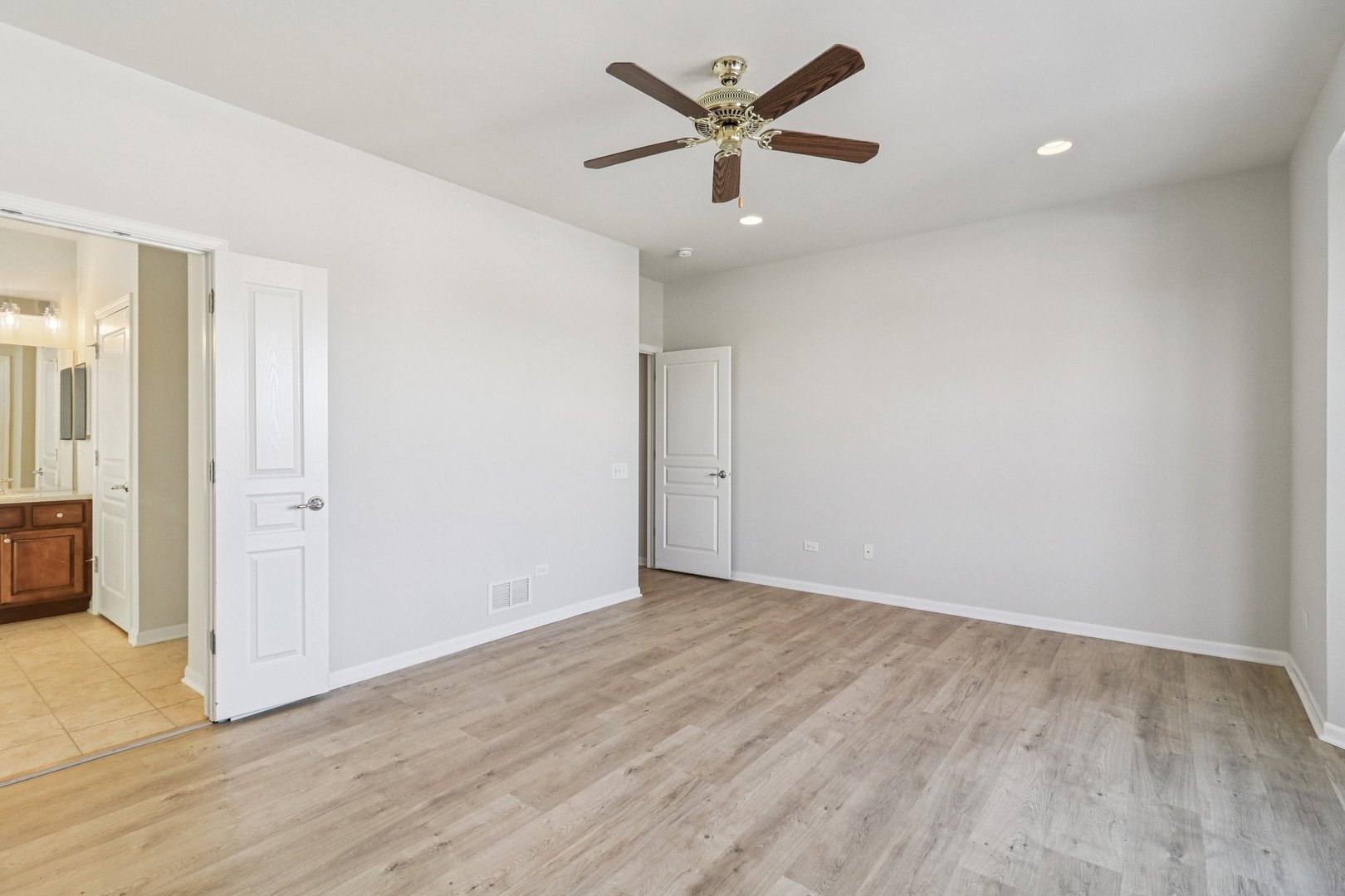 3806 Ogden Lane