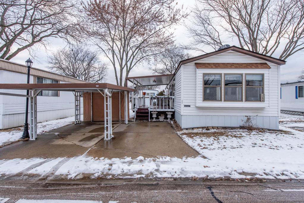 3268 Meadow Drive