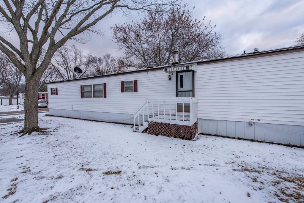 3268 Meadow Drive