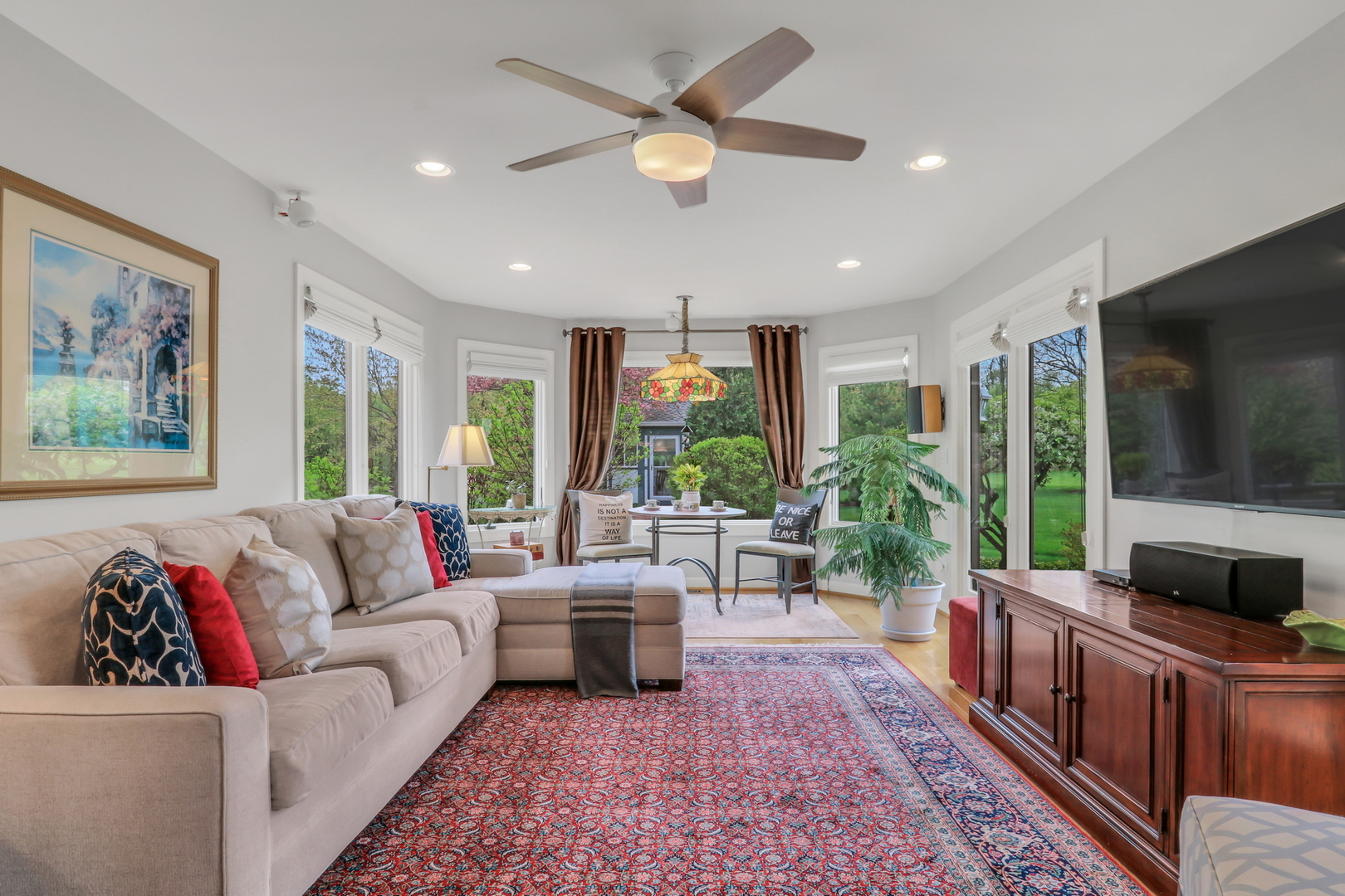1525 Saratoga Court