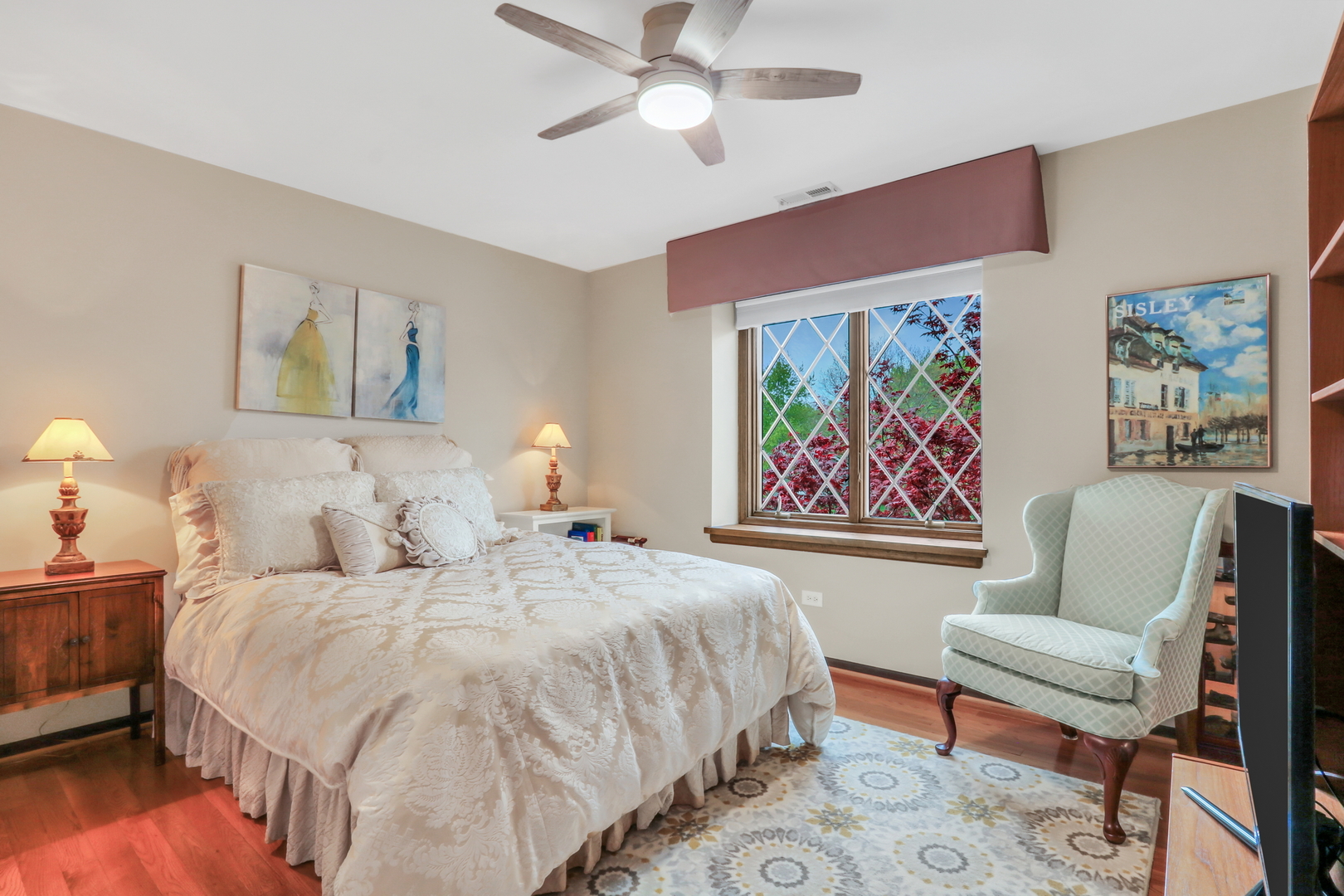 1525 Saratoga Court
