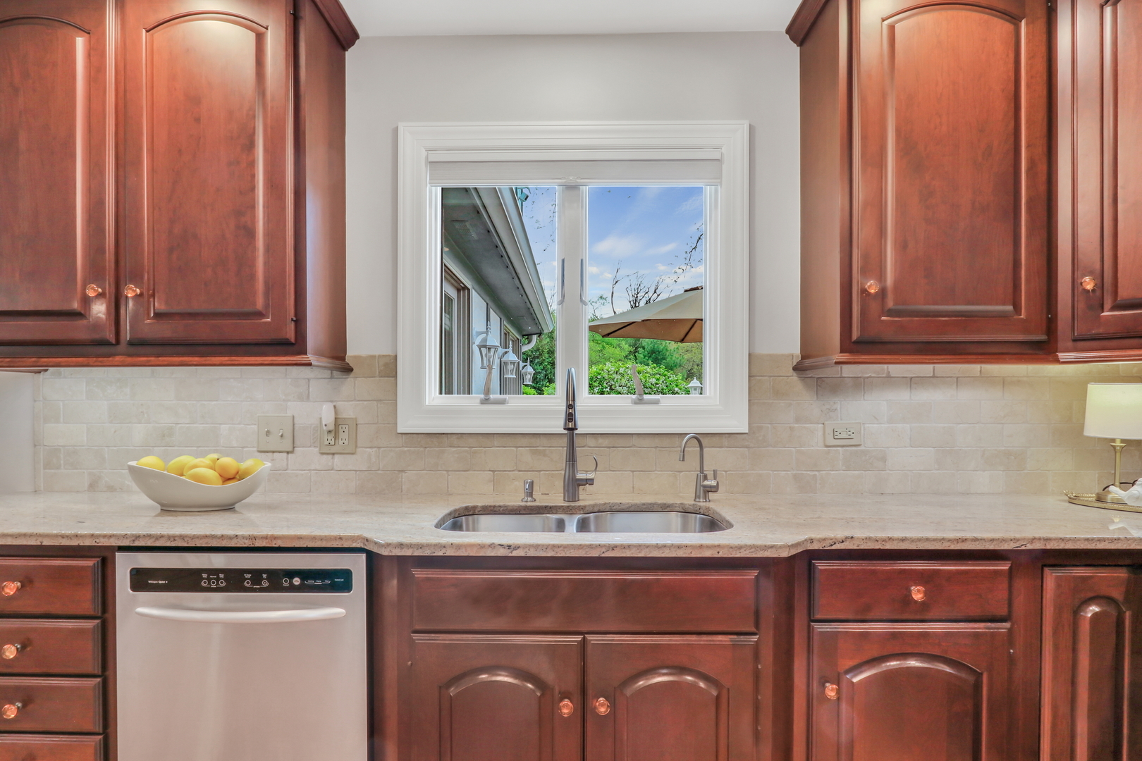 1525 Saratoga Court