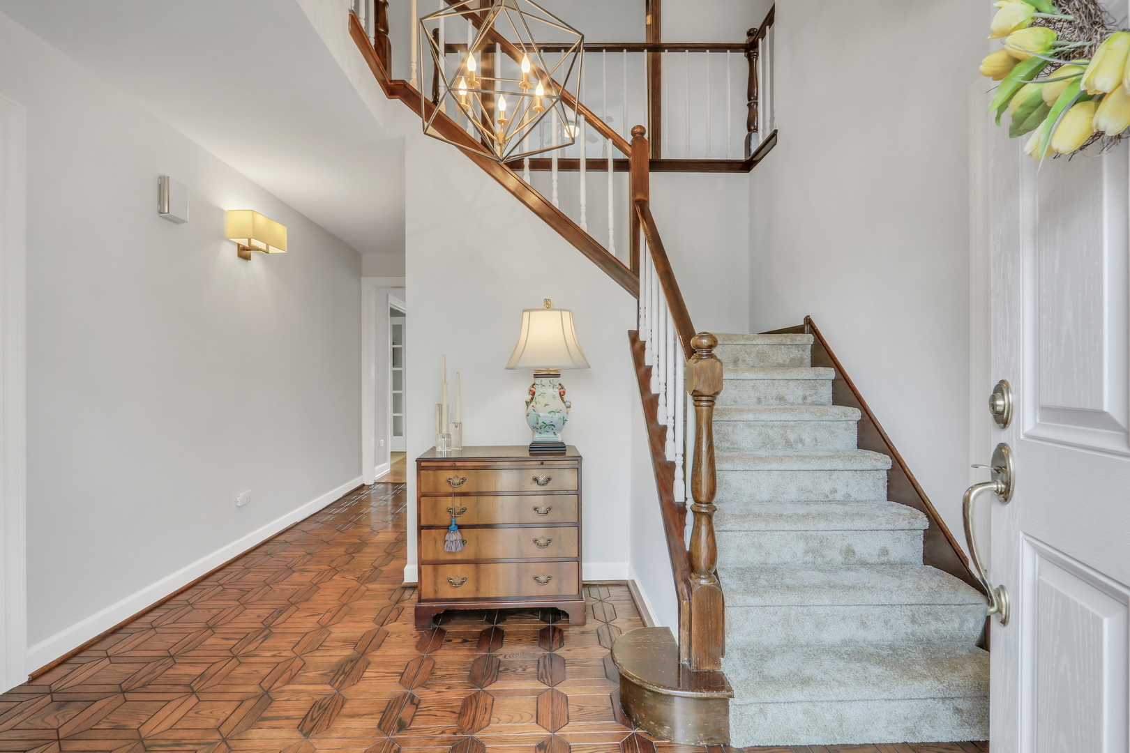 1525 Saratoga Court
