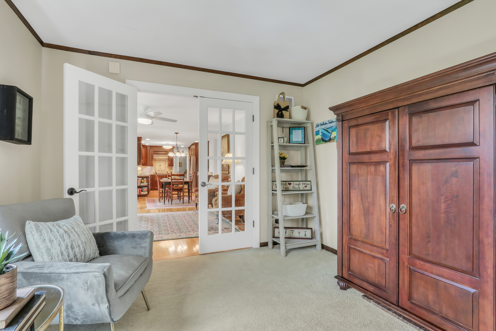 1525 Saratoga Court