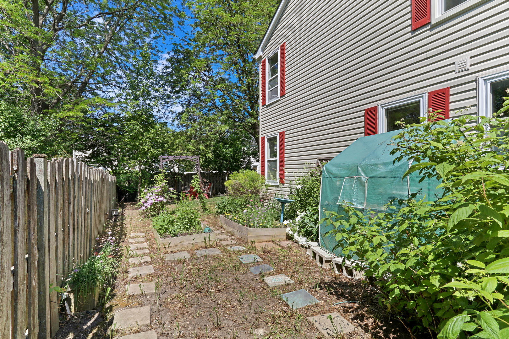 90 Southfield Drive
