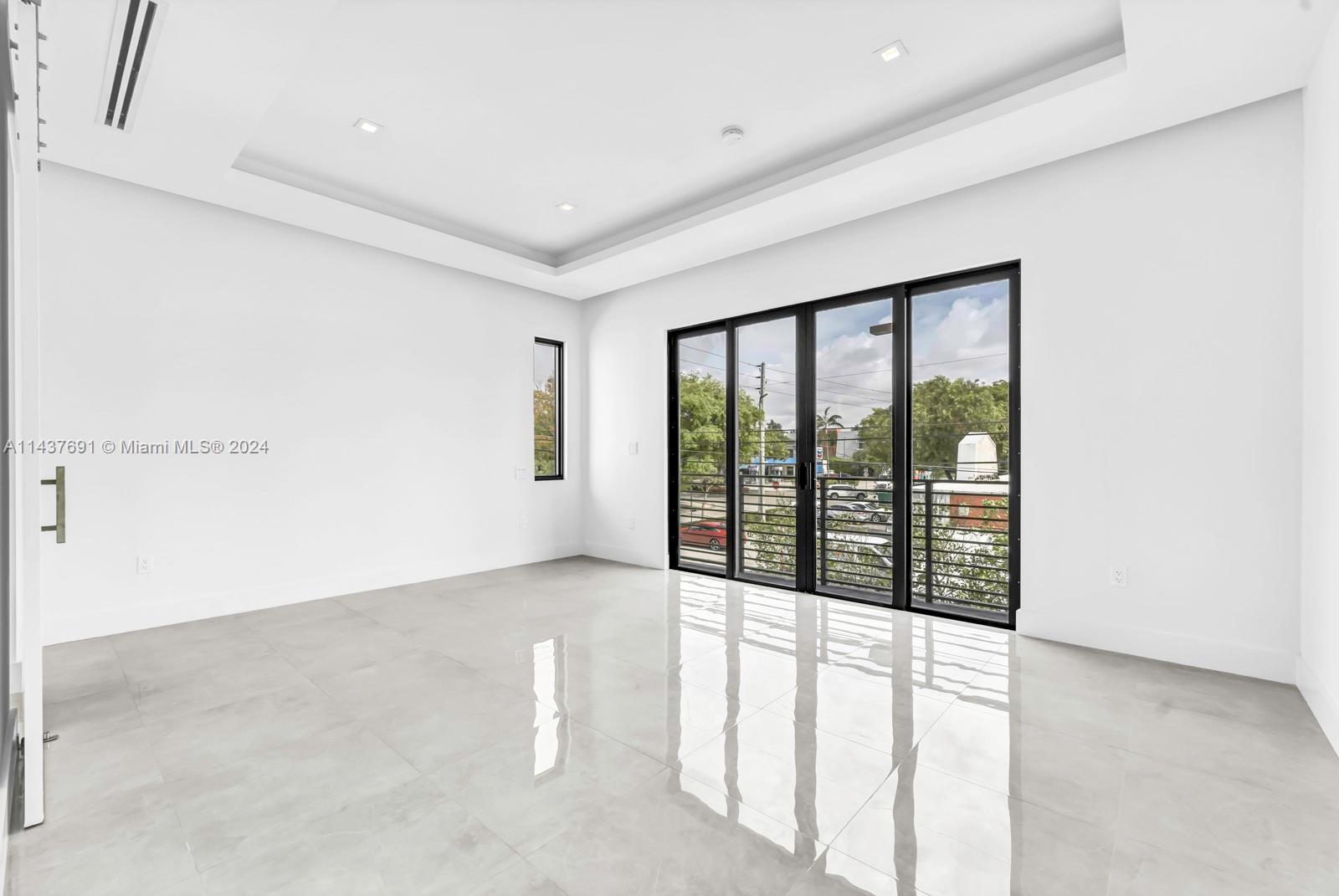 1519 SW 22nd Ter