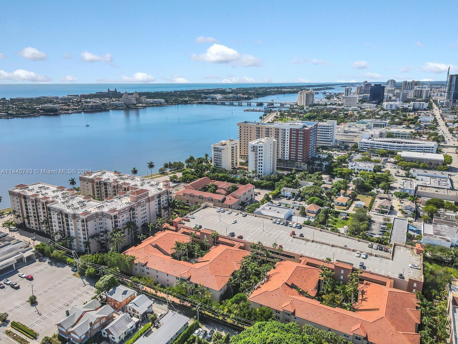 1805 N Flagler Dr # 313