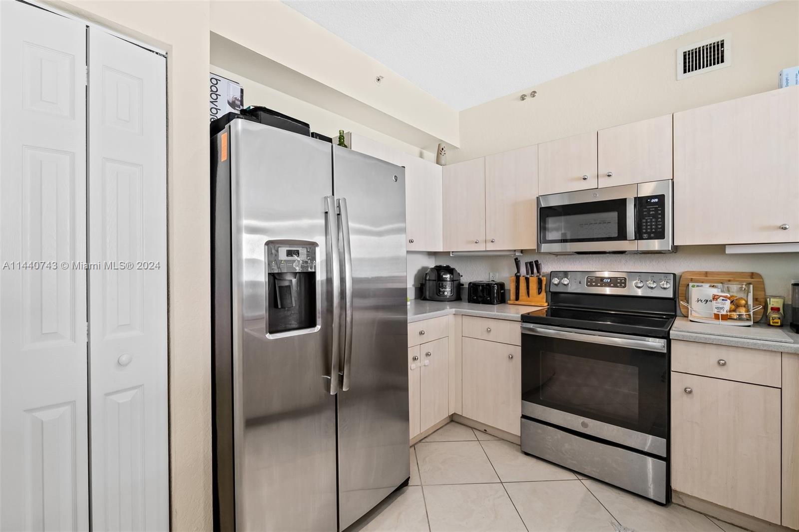 1805 N Flagler Dr # 313