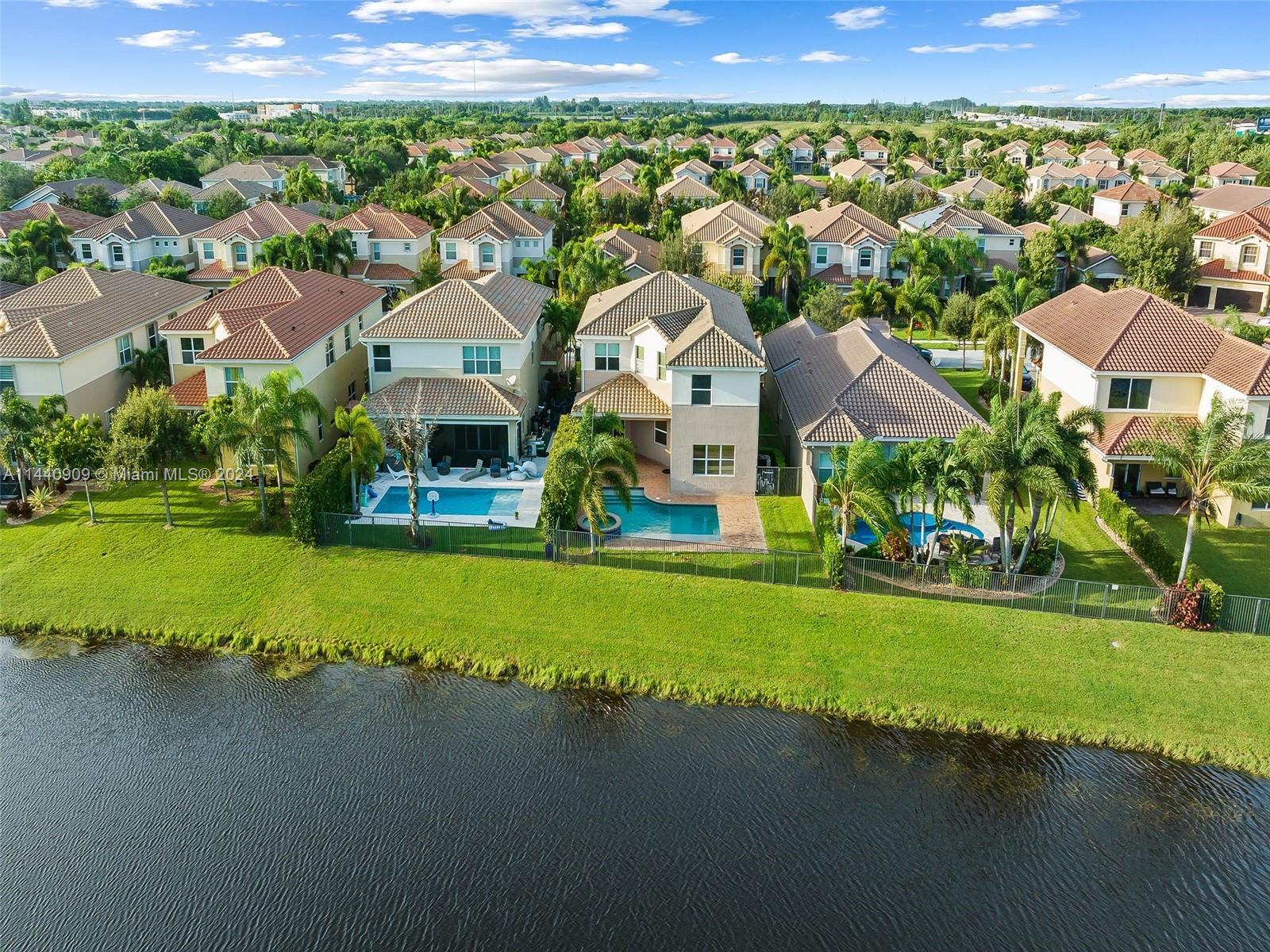 8256 Savara Streams Ln