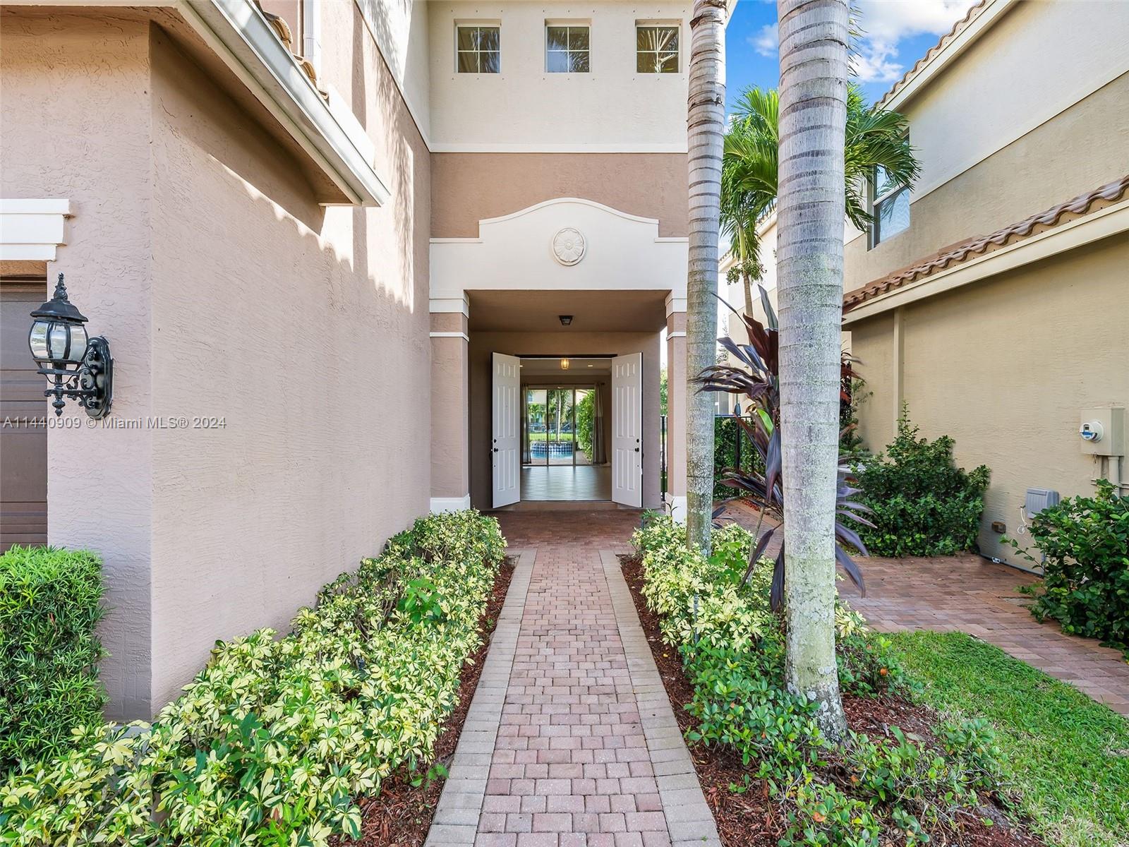 8256 Savara Streams Ln