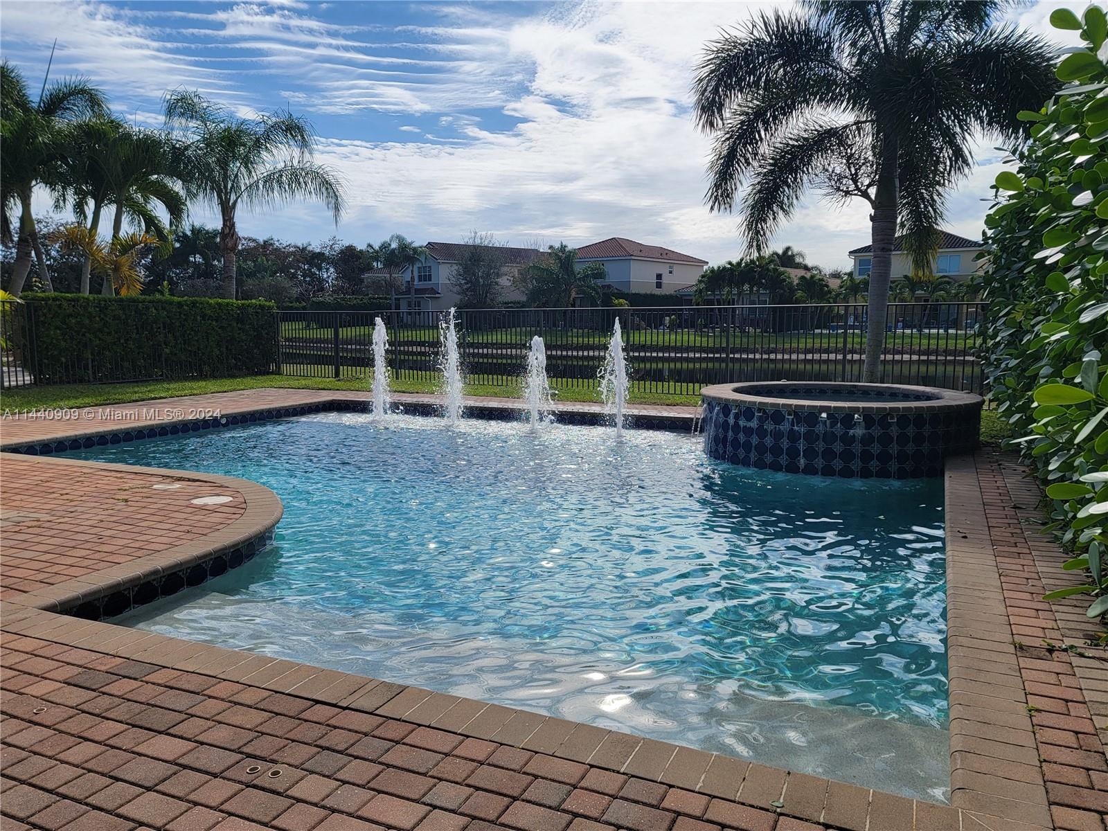 8256 Savara Streams Ln