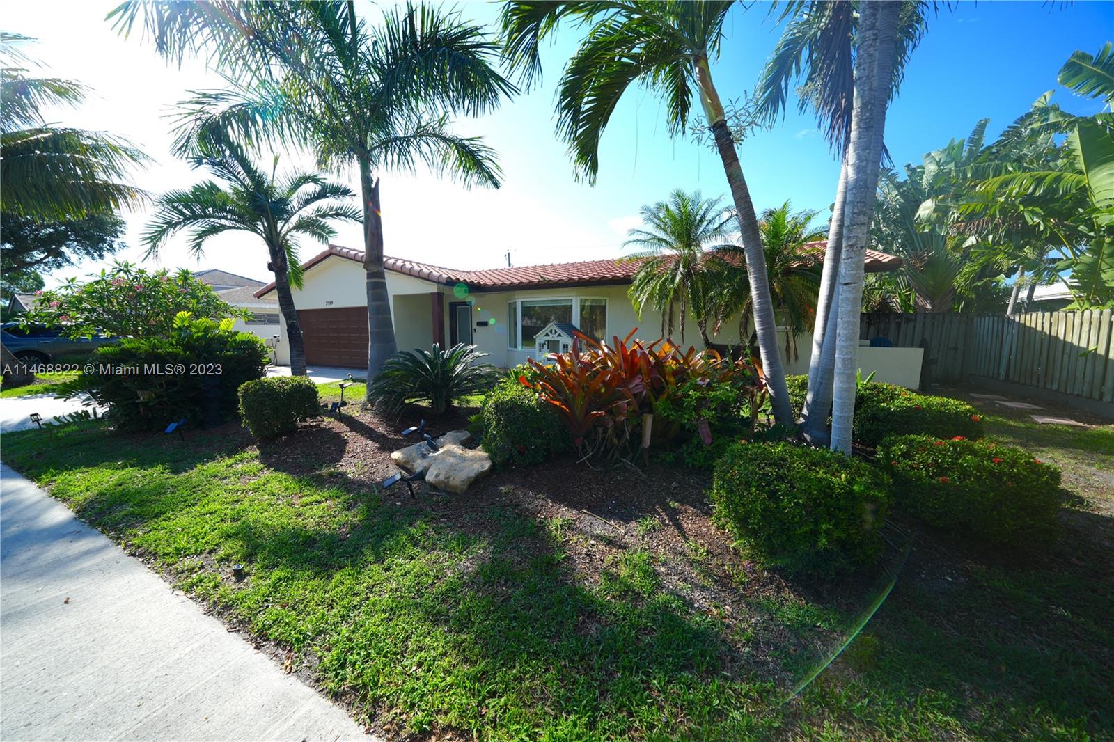 2509 NE 35th Dr