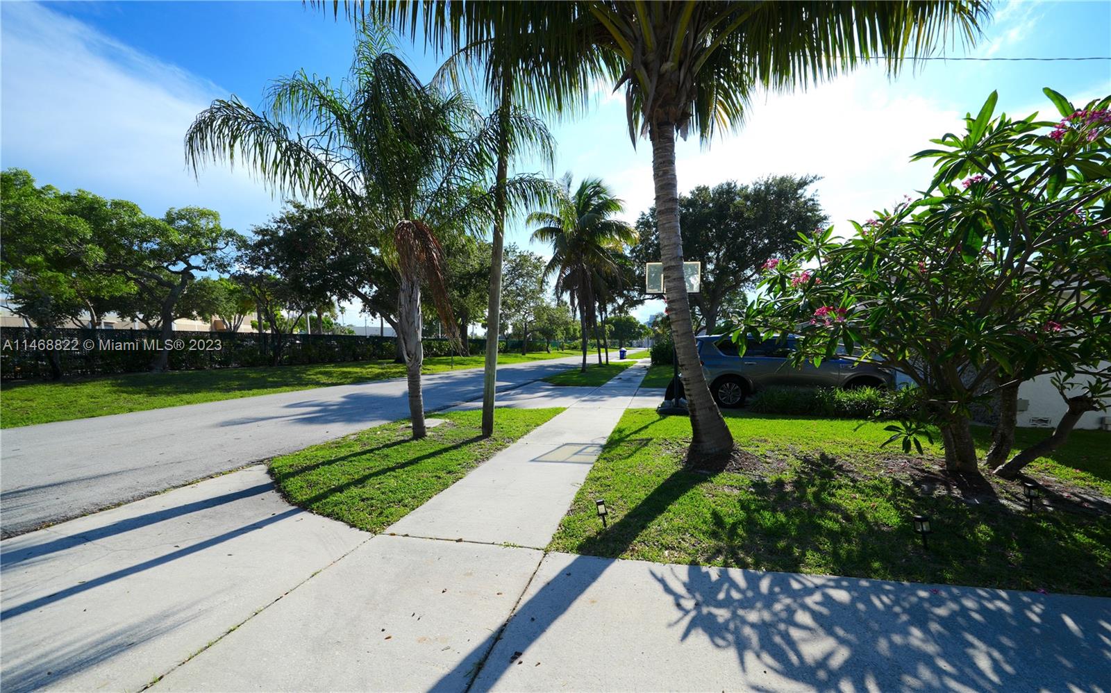 2509 NE 35th Dr