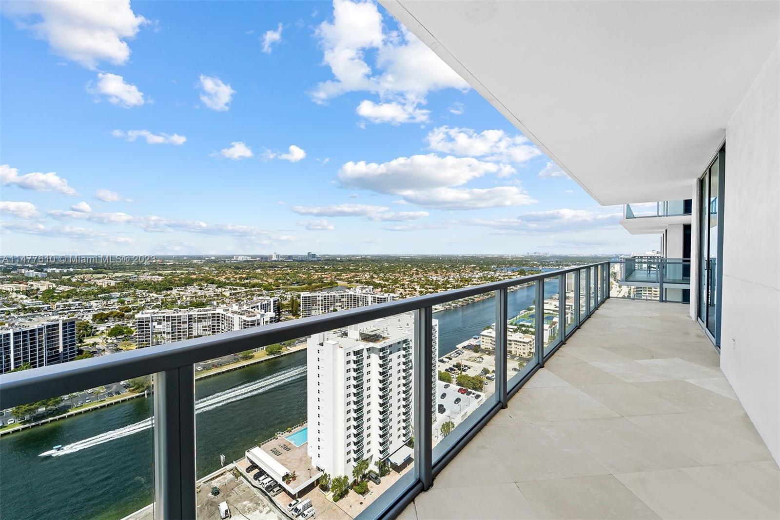 3101 S Ocean Dr # 2702