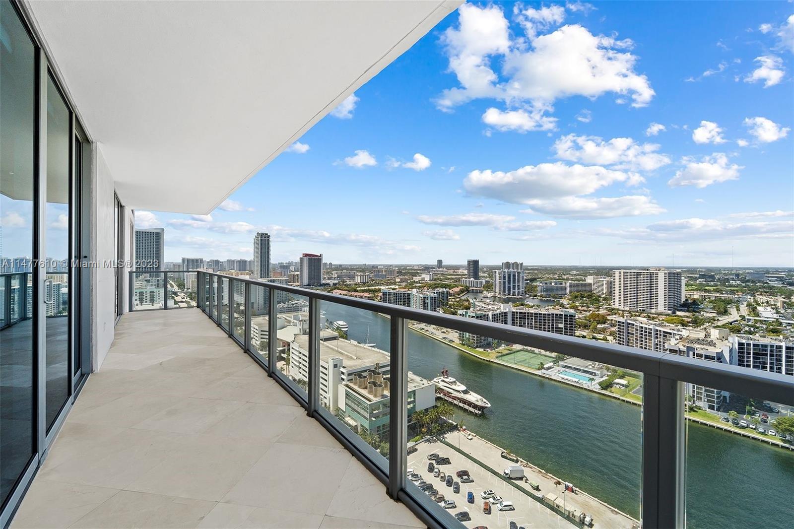 3101 S Ocean Dr # 2702