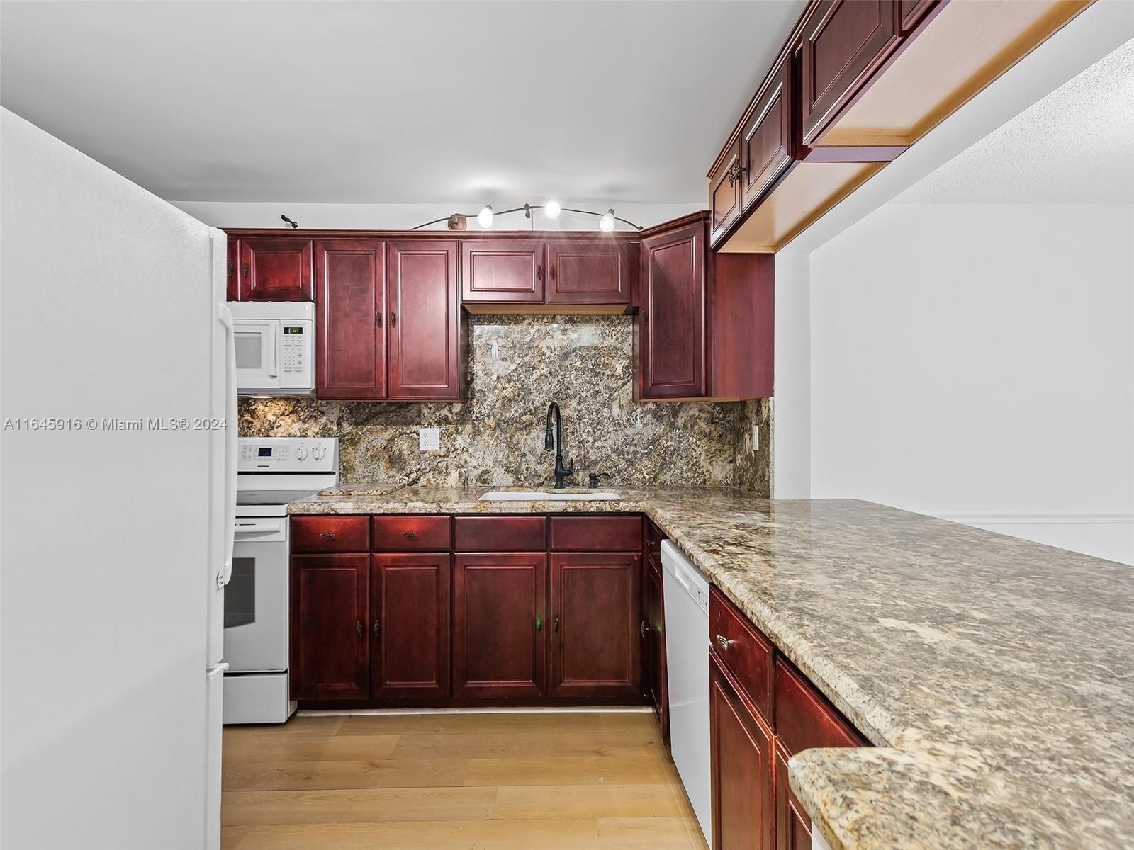 2310 S Cypress Bend Dr # 104