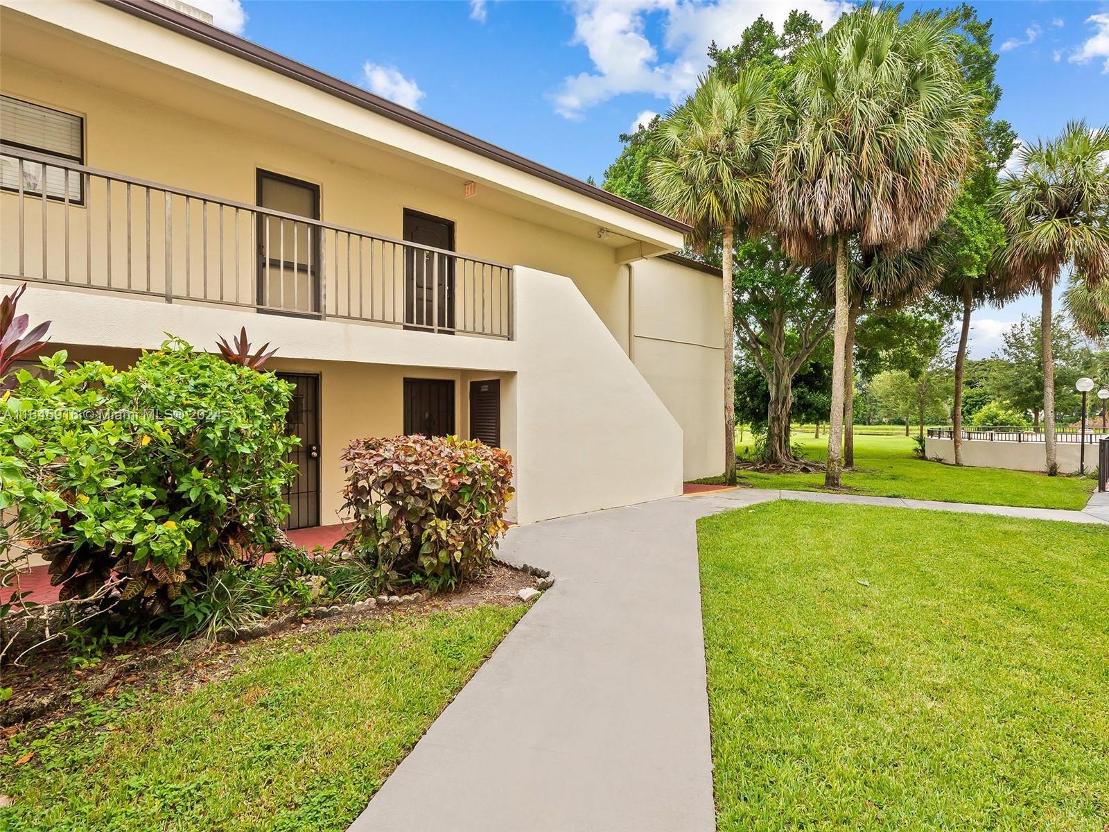 2310 S Cypress Bend Dr # 104