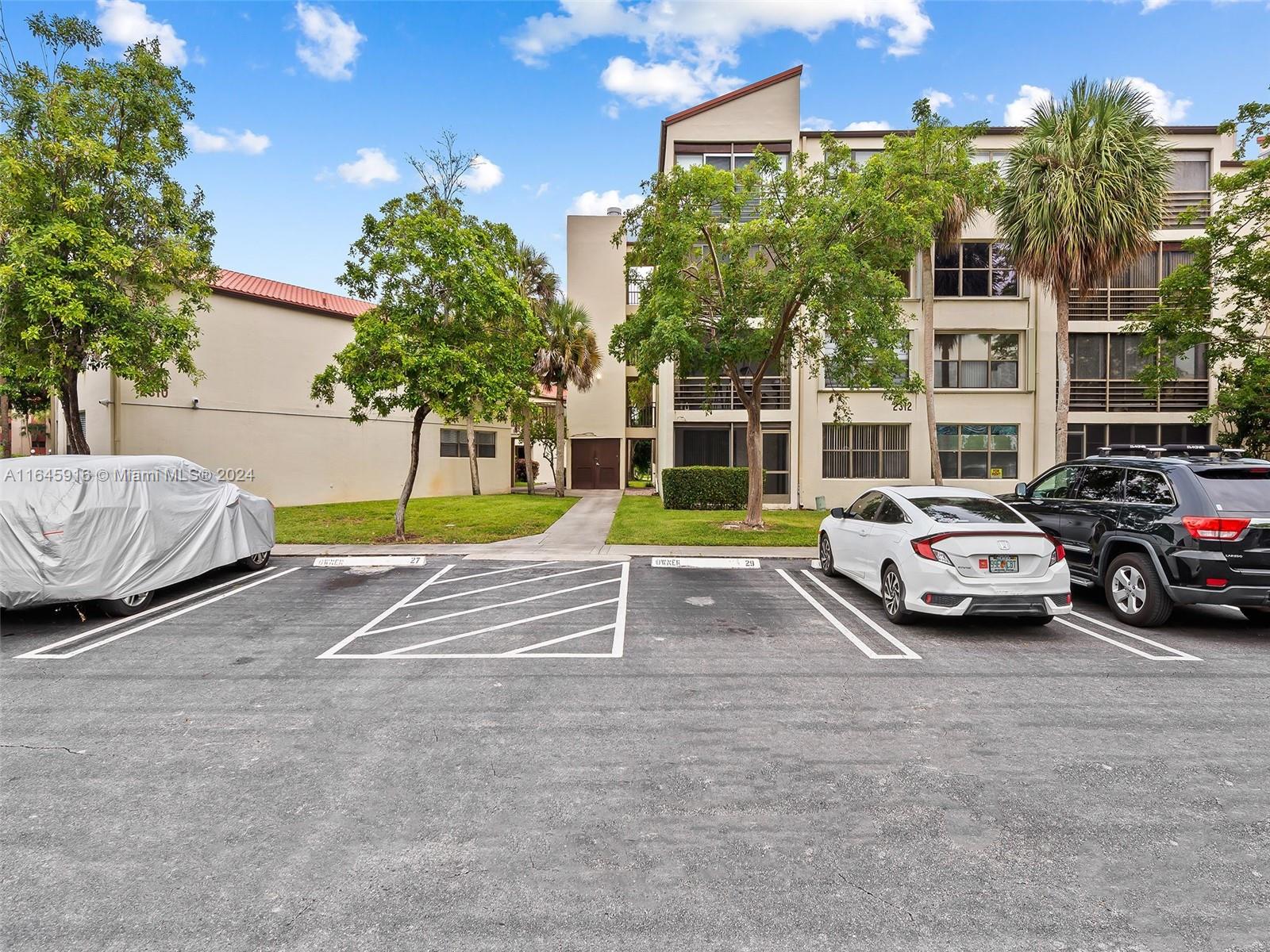 2310 S Cypress Bend Dr # 104