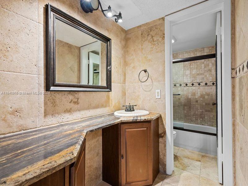 2310 S Cypress Bend Dr # 104