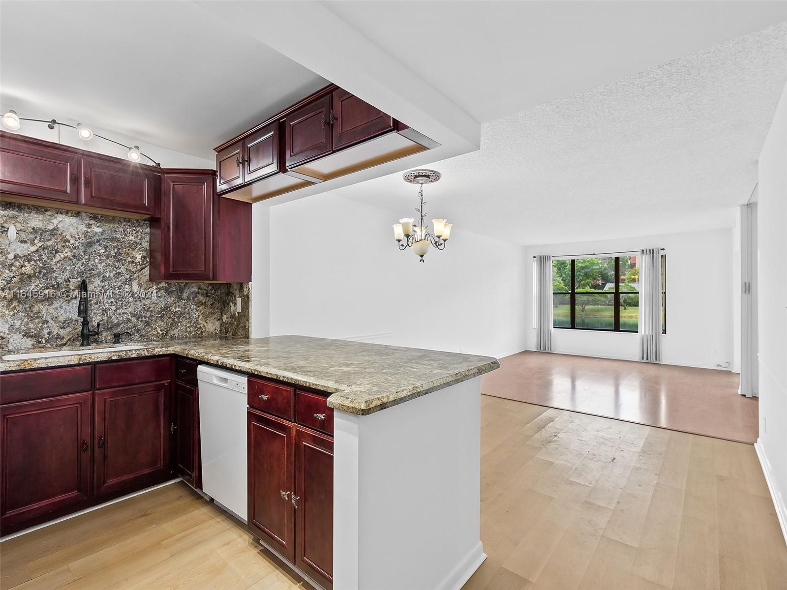 2310 S Cypress Bend Dr # 104